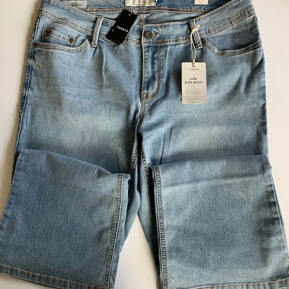 Torrid NWT Stretch Bootcut Jeans